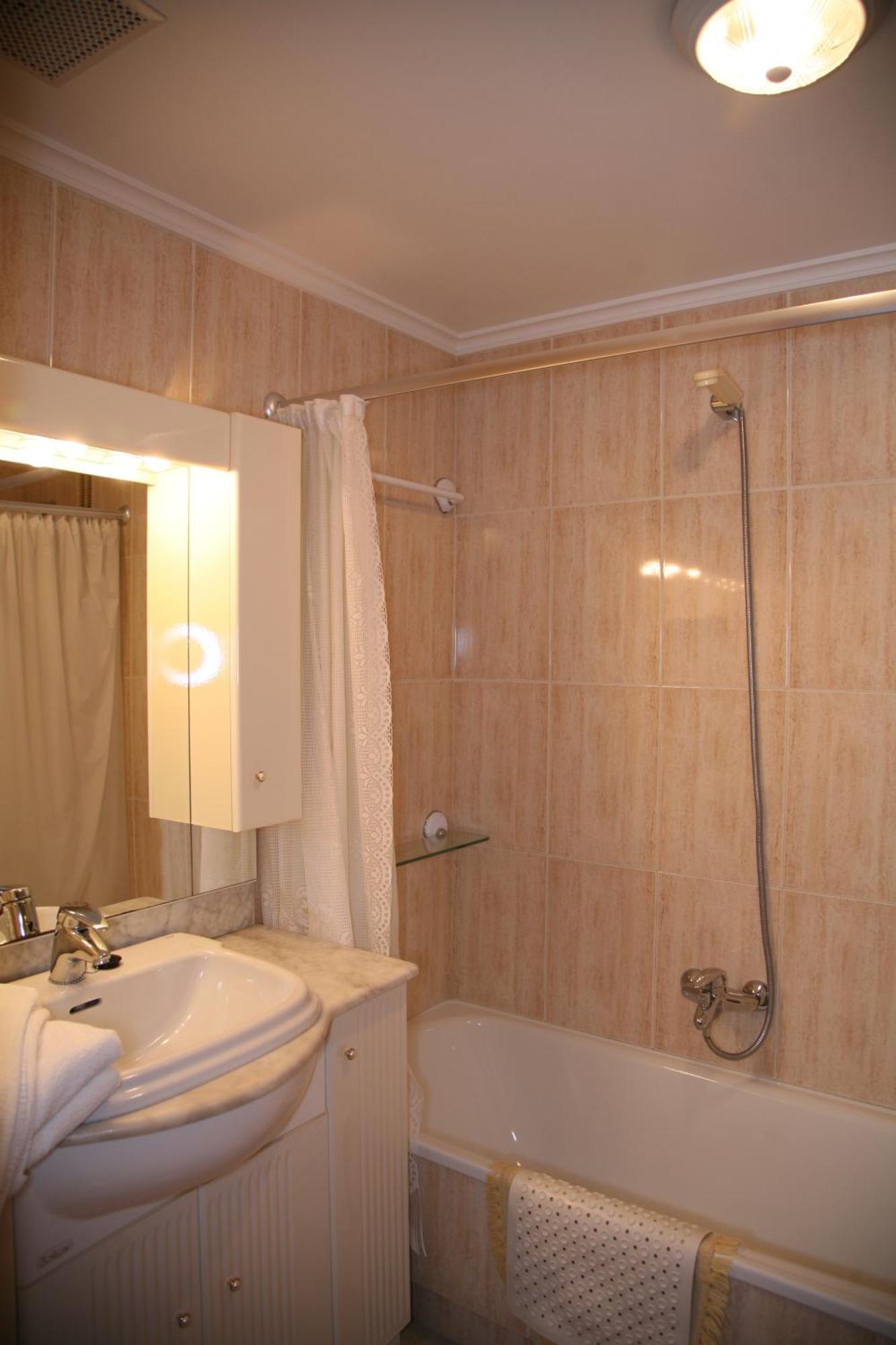 Apartamentos La Terraza ลาเรโด ภายนอก รูปภาพ